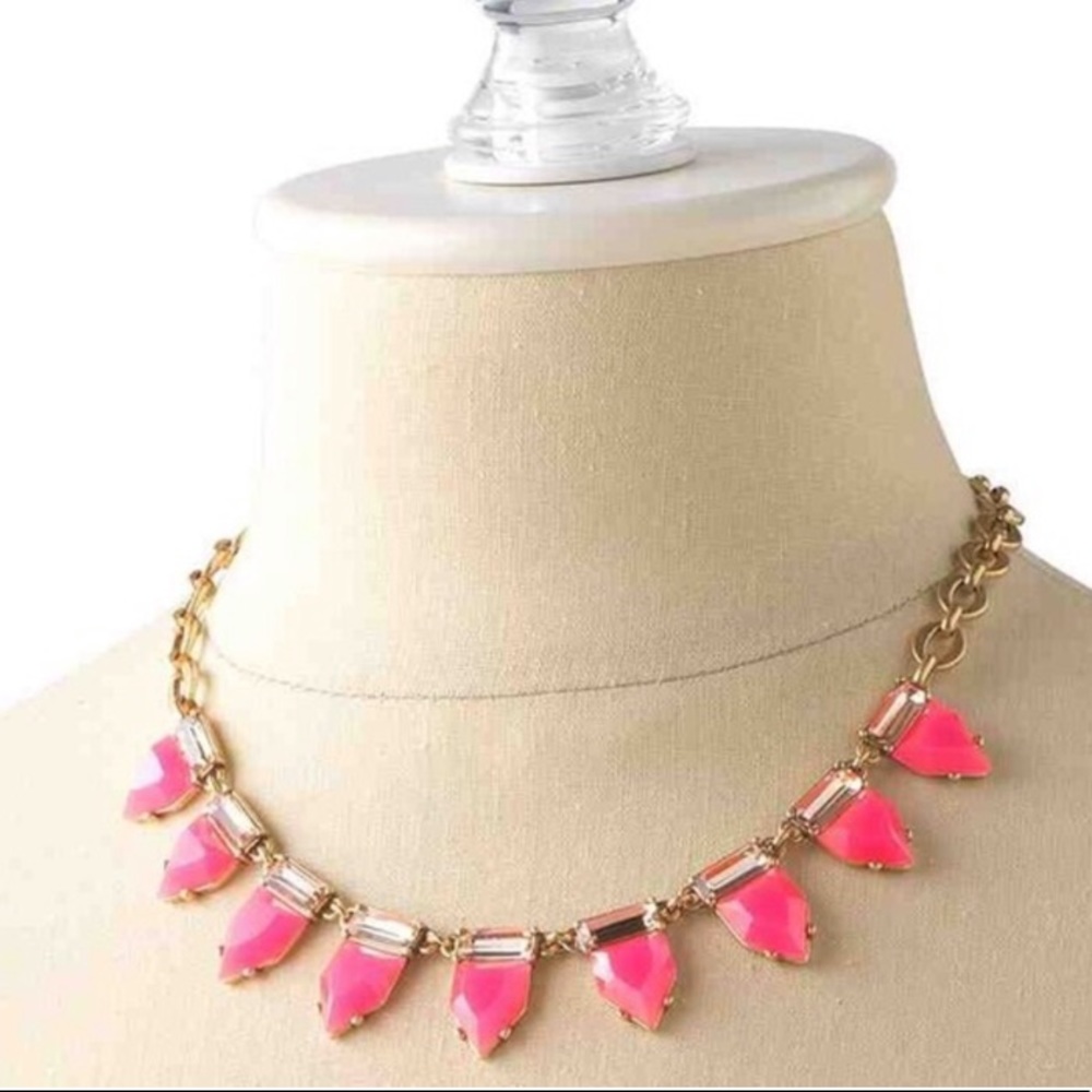 NIB Stella & Dot Eye Candy Necklace in pink